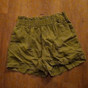 Green styled shorts